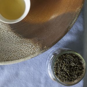Buy Online - USDA Certified Organic Five Peaks Green Jade Tea: from the renowned Five Peaks Mountain in Shandong province. It has a very smooth character and low astringency.